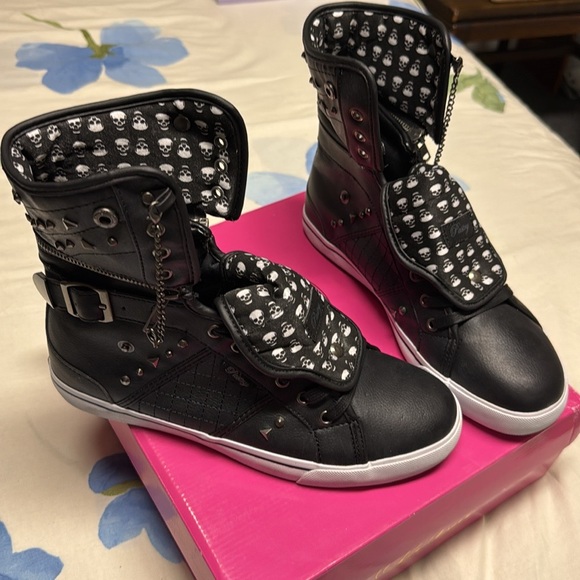 NIB Pastry Sugar Rush black dance sneakers w/ skulls ☠️ & studs sz 10 women - Picture 6 of 17